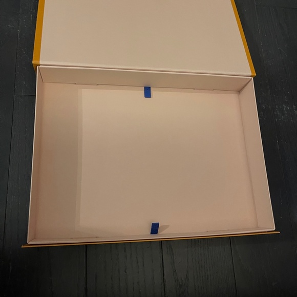Louis Vuitton full set large empty box shopping bag home decoration storage - Picture 7 of 7